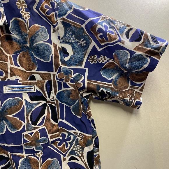 Vintage Gordon and Smith Button Up - Picture 4 of 5